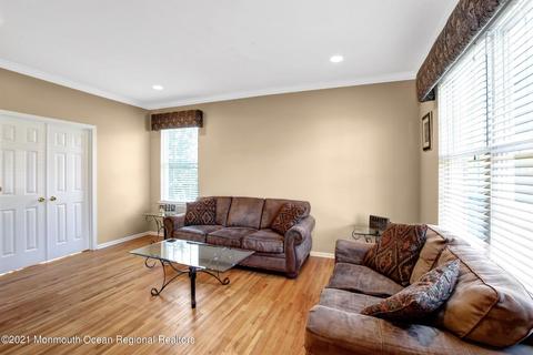 624 Windcrest Ct, Brick, NJ 08724 photo 3