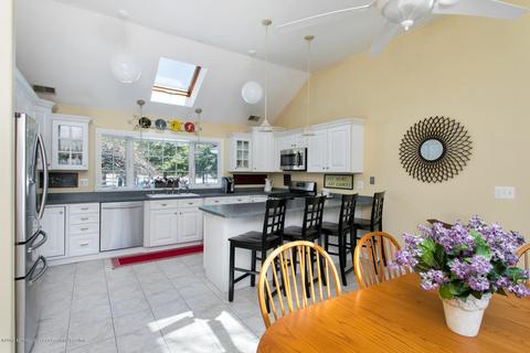 35 Walker Ln, Waretown, NJ 08758 photo 11
