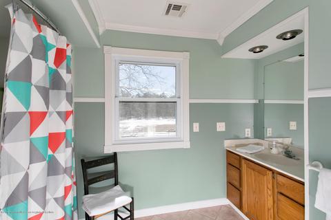 35 Walker Ln, Waretown, NJ 08758 photo 23