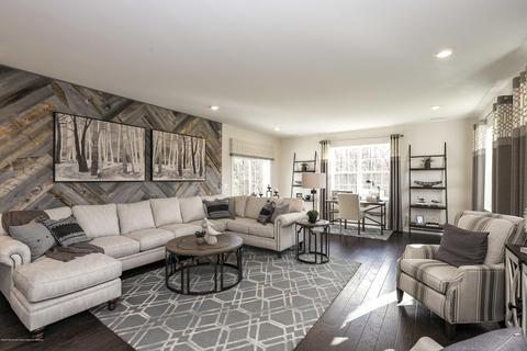 52 Woodside Ln, Whiting, NJ 08759 photo 10