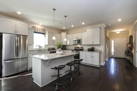 52 Woodside Ln, Whiting, NJ 08759 photo 8