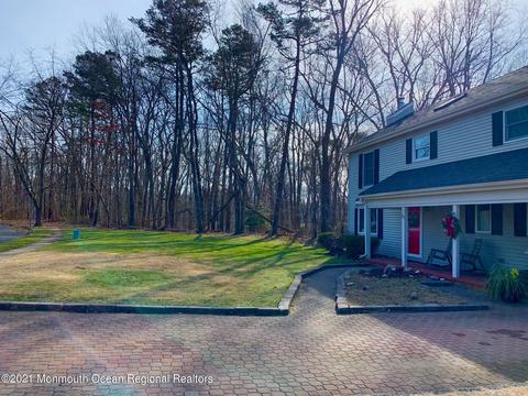 86 Susan Dr, Jackson, NJ 08527 photo 3
