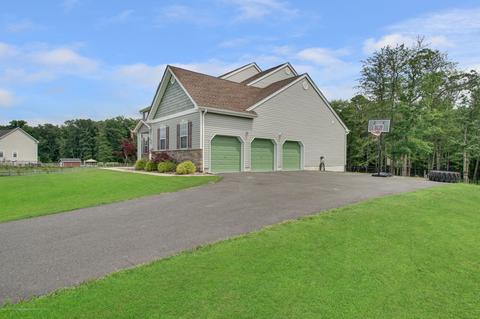 13 Parkside Dr, Jackson, NJ 08527 photo 2