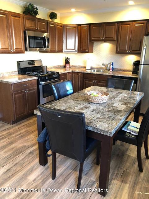 39 Kitty Ct, Brick, NJ 08724 photo 7