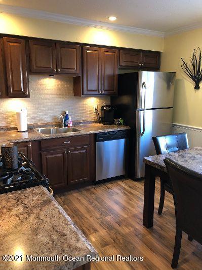 39 Kitty Ct, Brick, NJ 08724 photo 5