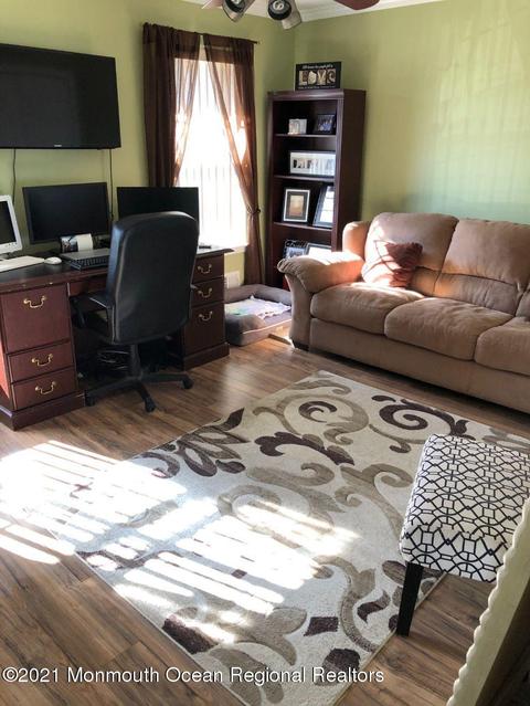 39 Kitty Ct, Brick, NJ 08724 photo 9