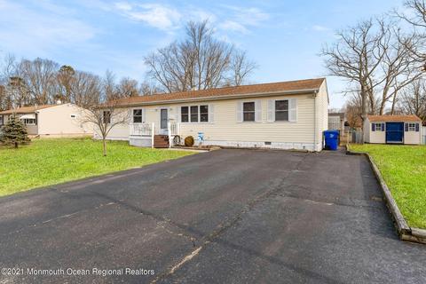 96 Solar Dr, Brick, NJ 08724 photo 2