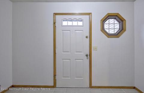 140 Pendleton Pl, Old Bridge, NJ 08857 photo 4