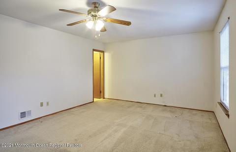 140 Pendleton Pl, Old Bridge, NJ 08857 photo 16