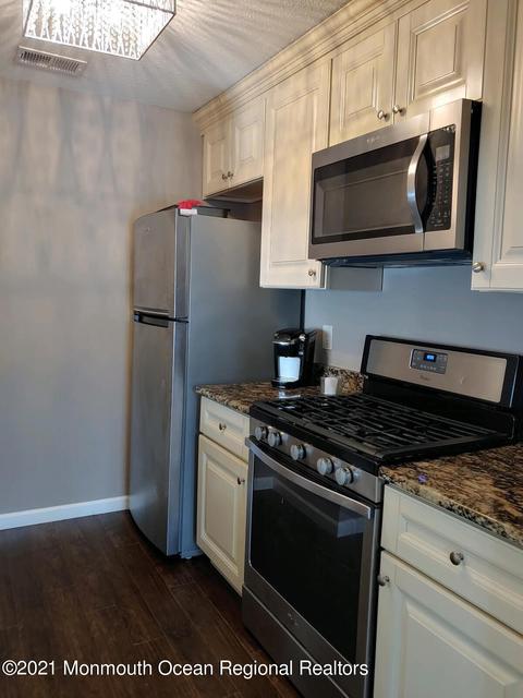 72 Azalea Cir, Jackson, NJ 08527 photo 9