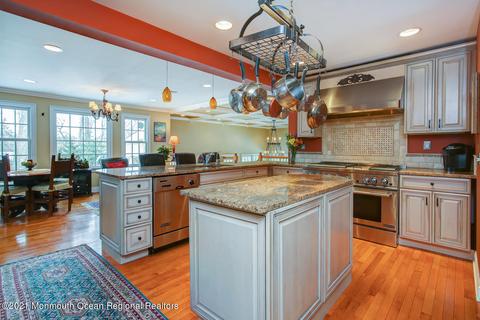 9 Circle Dr, Rumson, NJ 07760 photo 3