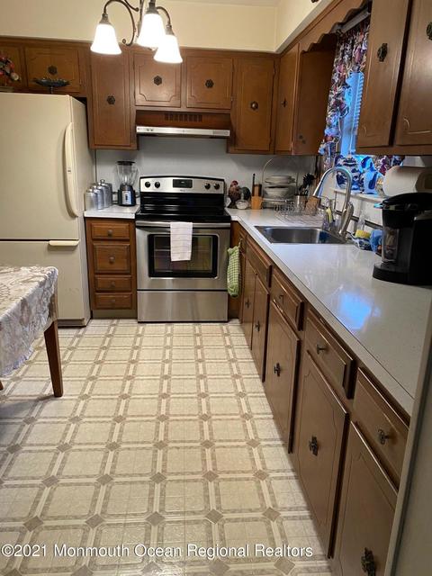 2 Logan Ct, Brick, NJ 08724 photo 2