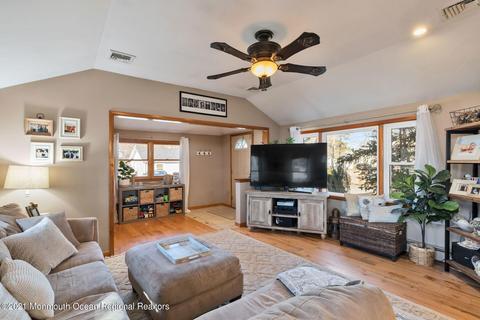 352 Hulse Ave, Brick, NJ 08724 photo 9