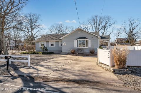 136 Springfield Ave, Pine Beach, NJ 08741 photo 3