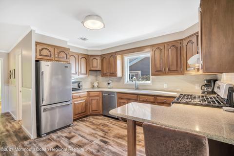 136 Springfield Ave, Pine Beach, NJ 08741 photo 19