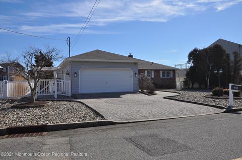 1258 Capstan Dr, Forked River, NJ 08731 photo 4