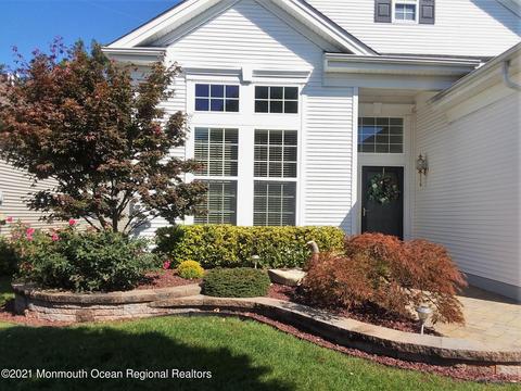 60 Marlow Dr, Jackson, NJ 08527 photo 3