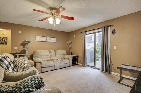 404 Daffodil Dr, Jackson, NJ 08527 photo 6