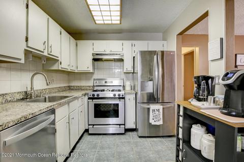 404 Daffodil Dr, Jackson, NJ 08527 photo 9