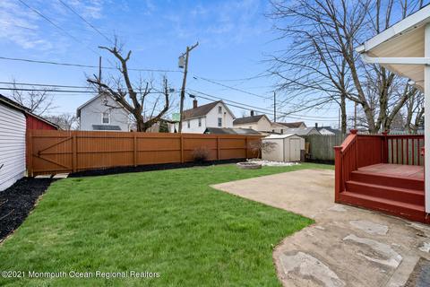 6 John St, Helmetta, NJ 08828 photo 4