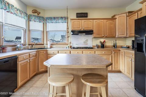 9 Sands Point Rd, Waretown, NJ 08758 photo 22