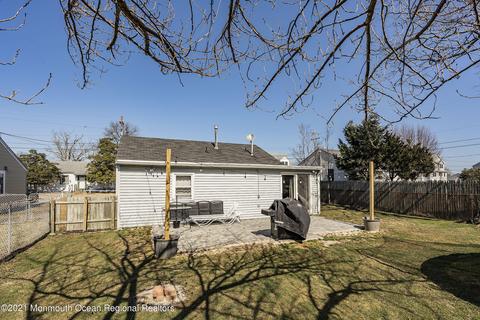 74 Baltic Ave, Waretown, NJ 08758 photo 17