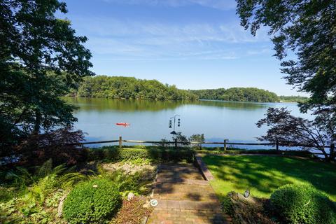 237 Lakeside Ave, Colts Neck, NJ 07722 photo 42