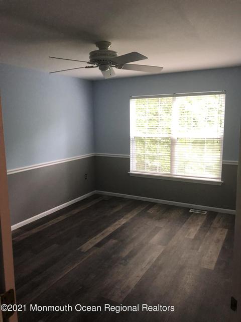 4 Courtyard Ln, Brielle, NJ 08730 photo 5