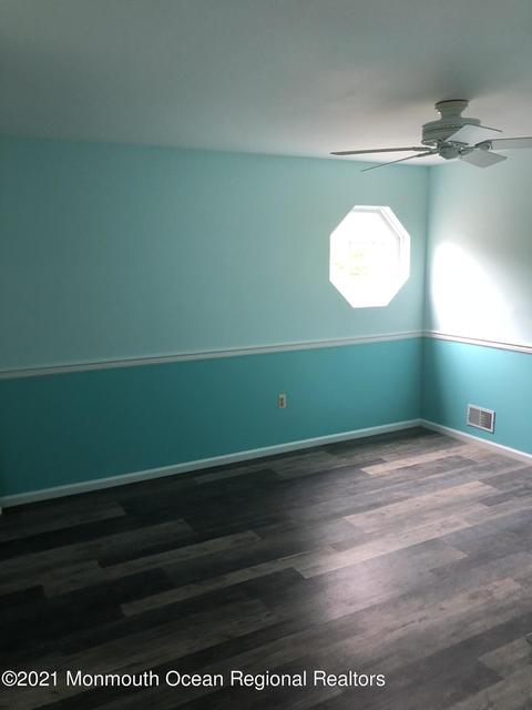 4 Courtyard Ln, Brielle, NJ 08730 photo 4