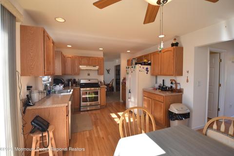 298 16th Ave, Brick, NJ 08724 photo 5