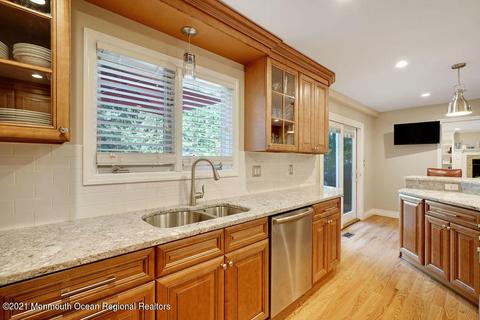 8 Constitution Dr, Leonardo, NJ 07737 photo 18