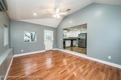 5 Middlesex Rd, Matawan, NJ 07747 photo 13