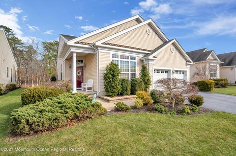 33 Arborridge Dr, Forked River, NJ 08731 photo 4