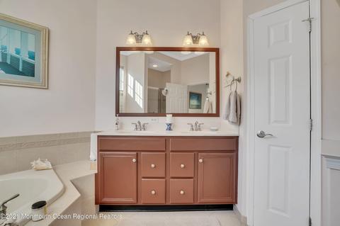 33 Arborridge Dr, Forked River, NJ 08731 photo 37