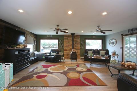 300 2nd St, Waretown, NJ 08758 photo 9