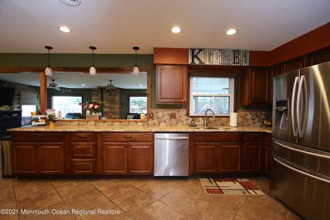 300 2nd St, Waretown, NJ 08758 photo 16