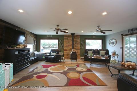 300 2nd St, Waretown, NJ 08758 photo 6