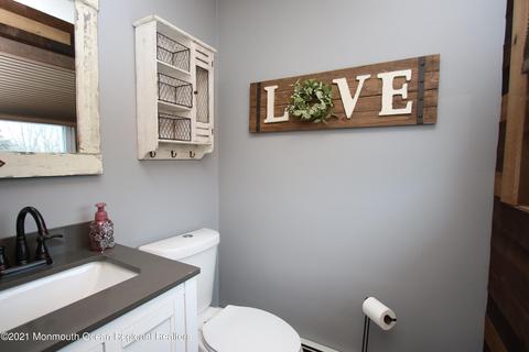 300 2nd St, Waretown, NJ 08758 photo 28