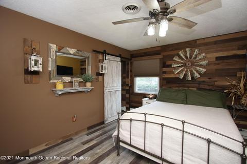 300 2nd St, Waretown, NJ 08758 photo 25