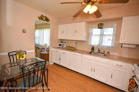 14 Central Blvd, Brick, NJ 08724 photo 5