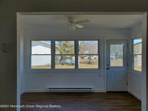 9 Wilbur Ct, Brick, NJ 08724 photo 2