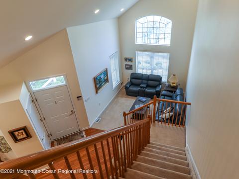 89 Iris Ct, Holmdel, NJ 07733 photo 11