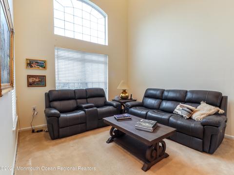 89 Iris Ct, Holmdel, NJ 07733 photo 12