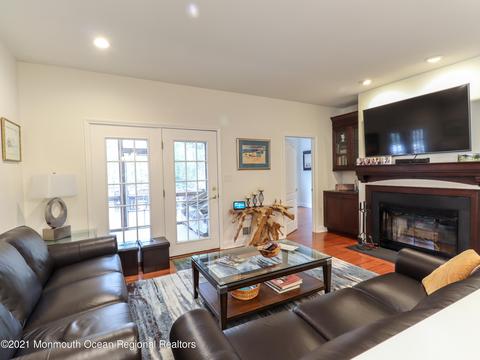 89 Iris Ct, Holmdel, NJ 07733 photo 16