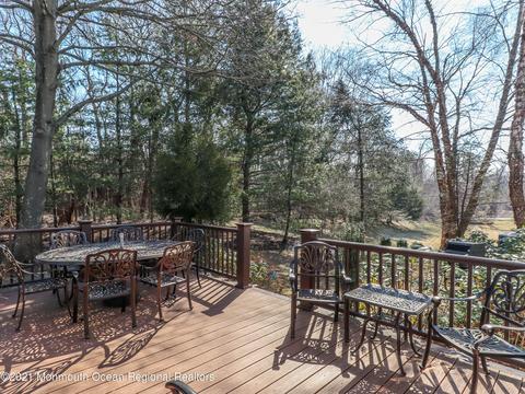 89 Iris Ct, Holmdel, NJ 07733 photo 37