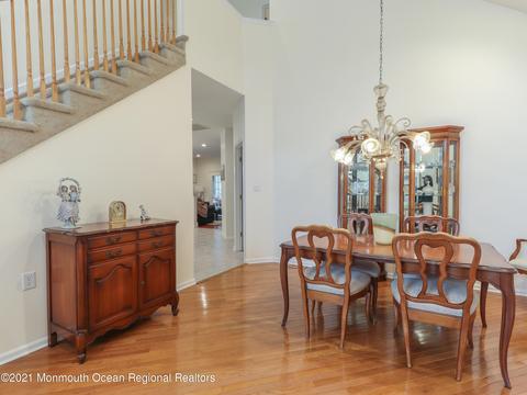 89 Iris Ct, Holmdel, NJ 07733 photo 9
