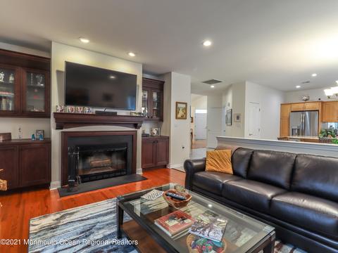 89 Iris Ct, Holmdel, NJ 07733 photo 17