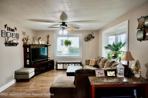 147 Dancer Dr, Hamilton, NJ 08610 photo 4