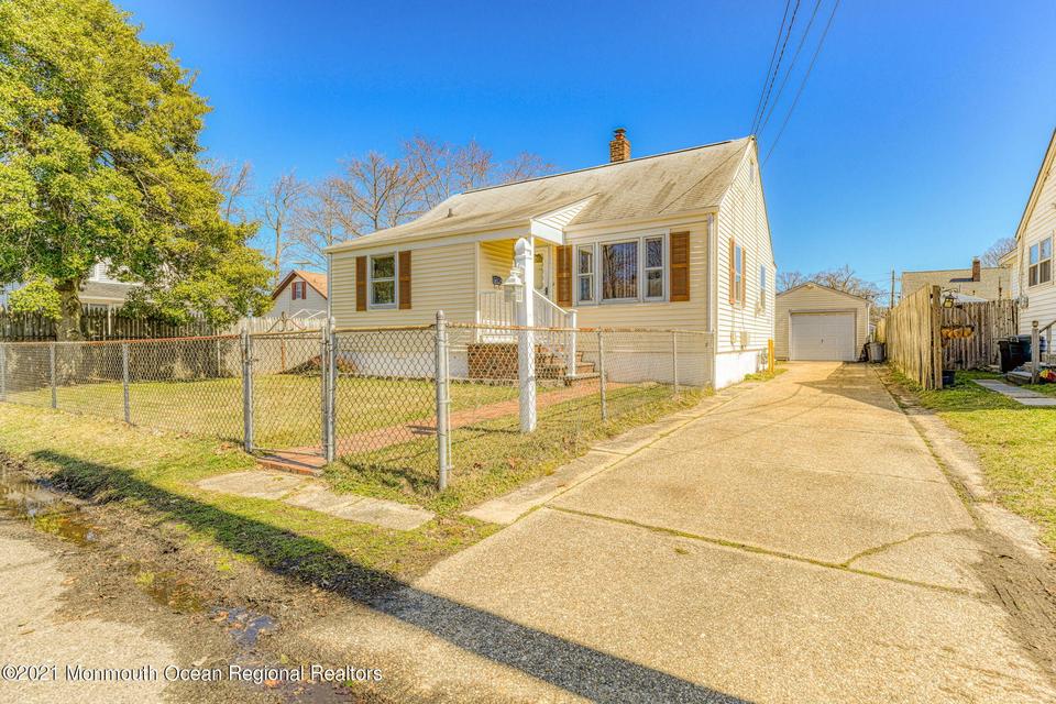  10 Snyder Ave, Keansburg, NJ 07734 photo 2