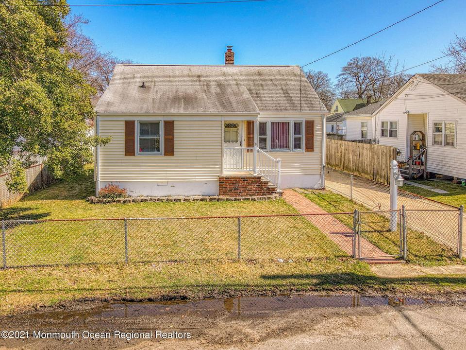  10 Snyder Ave, Keansburg, NJ 07734 photo 3